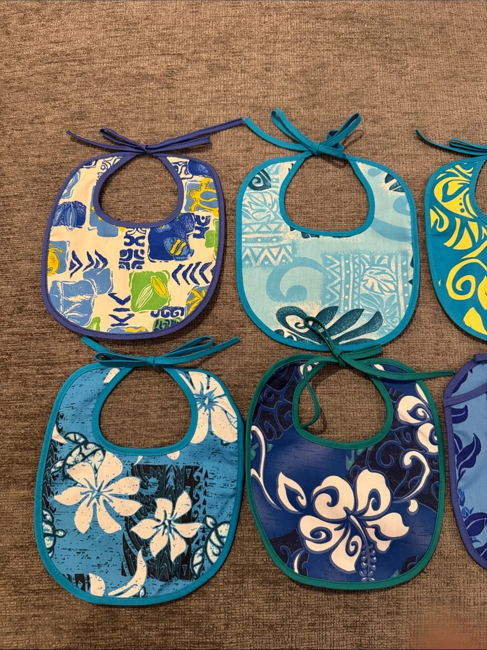 Hawaiian print baby bibs - set of 6 NWOT